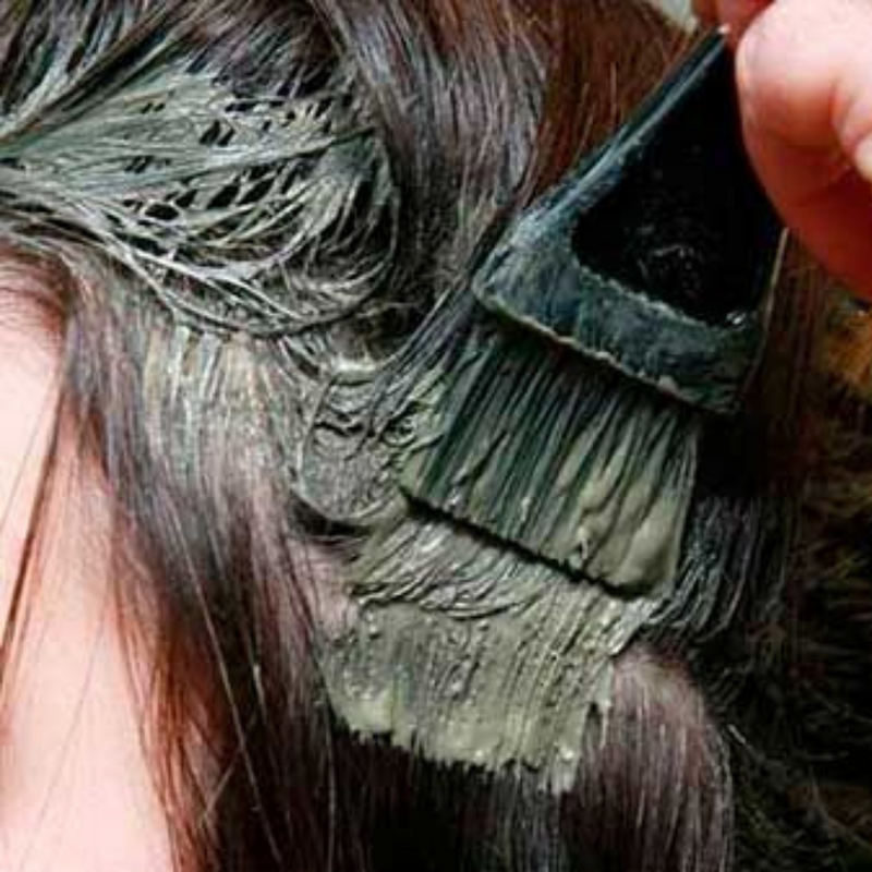 haare_gesundeshaare_hopfhaut_haarausfall_detox_ozontherapie_phototerapie_kopfmassage_schuppen_harrfollikulitis_tonteraphie_argilateraphie_quedacapilar Entgiftungskur. Spezielle Shampoos vegan äterischeöil natur schuppen haarausfall